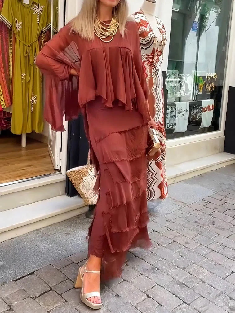 Vestido assimétrico com camadas e folhos